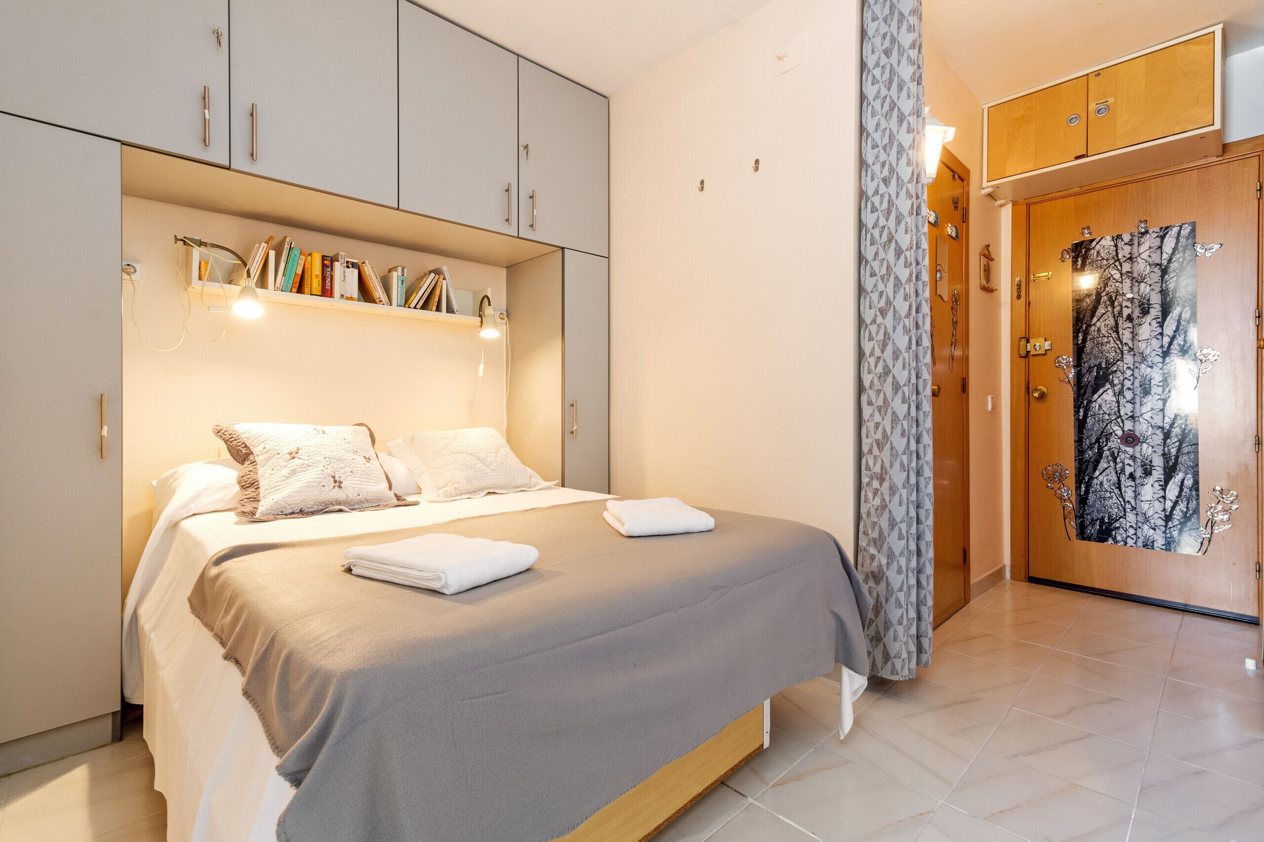 Wifi gratis y ropa de cama