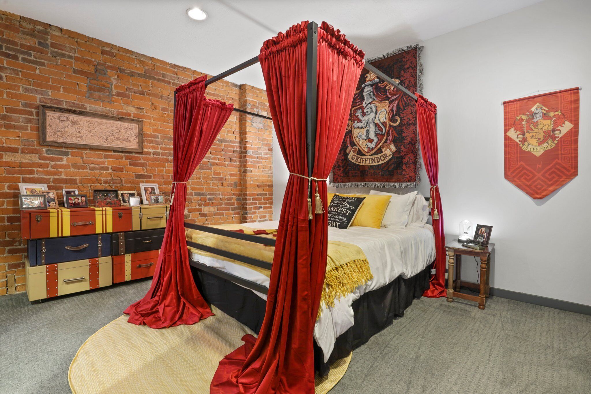 Harry Potter's Columbus Hideaway! Magical w/ Free Parking!