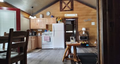 Country Cabin in Amish Country