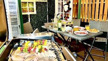 BBQ/picnic area