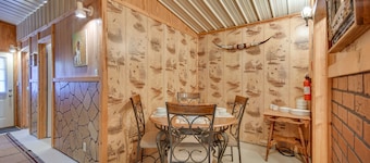 Stargaze, Hike & Kayak: Cabin Near Copper Breaks!
