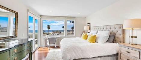 3 bedrooms, iron/ironing board, travel crib, free WiFi