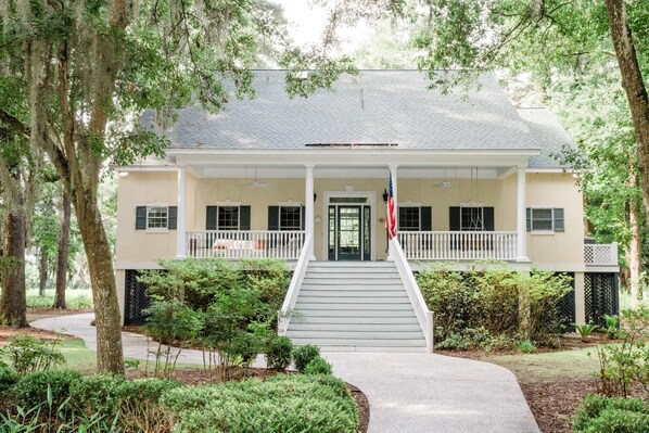 Exterior - Summer Salt Cottage - Private Coastal Retreat (Daufuskie Island)