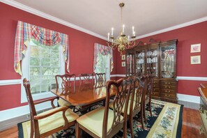 Dining - Summer Salt Cottage - Private Coastal Retreat (Daufuskie Island)