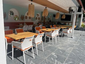 BBQ/picnic Area - Ege Apart Hotel  (Marmaris)