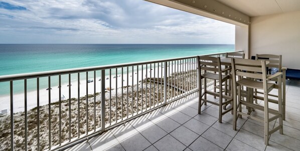 Property grounds - Navarre Beach Regency 705 - Nama' Stay At The Beach (Navarre)