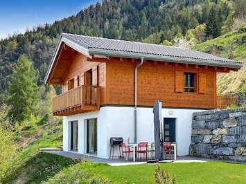 Vue imprenable sur le tout nouveau et splendide chalet