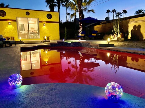 CASA VERBA in Palm Desert at EL PASEO ! 1BD 1BA, Private Pool, Mountain Views!