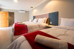 Kamar Quadruple Standar | Brankas, tempat tidur bayi gratis, dan Wi-Fi gratis