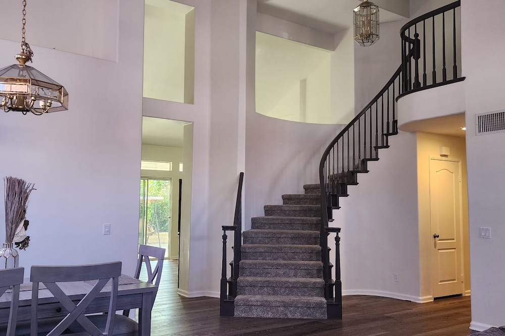 CSE Property Group - Hidden Hills, CA