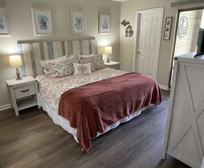 3 chambres, fer et planche à repasser, accès au Wi-Fi (inclus)