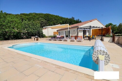 Villa piscine proche Vallon-Pont-d'Arc / gorge de l'Ardèche