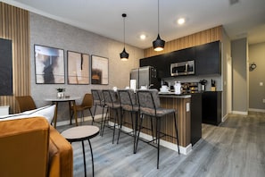 Interior - Themed 3-Suite Townhome Near Disney (Kissimmee)