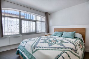 3 habitaciones, tabla de planchar con plancha y wifi gratis 