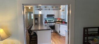 The Rose on Lakeside
Mount Dora-Umatilla
4 Bedrooms
2 1/2 bathrooms
Sleeps 10