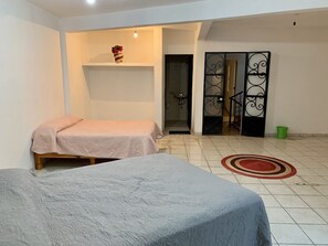 4 bedrooms, free WiFi, bed sheets