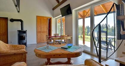GenieĂe den ThĂŒringer Wald im barrierefreien Ferienhaus "Bergwiese"!