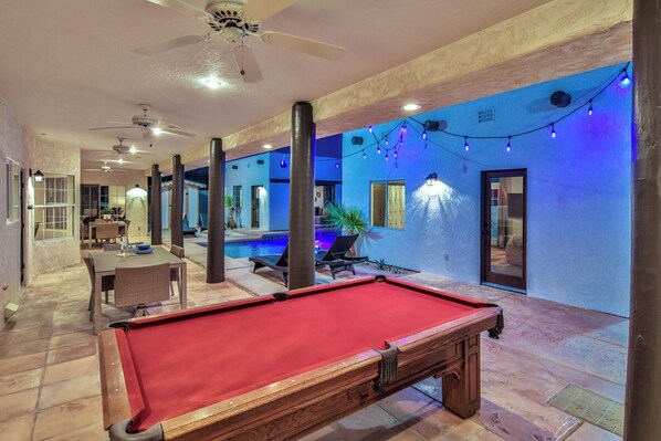 Luxury House, Multiple Bedrooms, Private Pool, Golf View | Terrace/patio