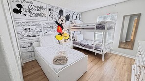 4 bedrooms, iron/ironing board, WiFi, bed sheets