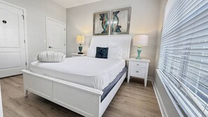 4 bedrooms, iron/ironing board, WiFi, bed sheets