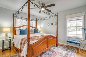 3 bedrooms, desk, iron/ironing board, WiFi