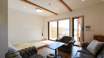 Deluxe Villa | Living area