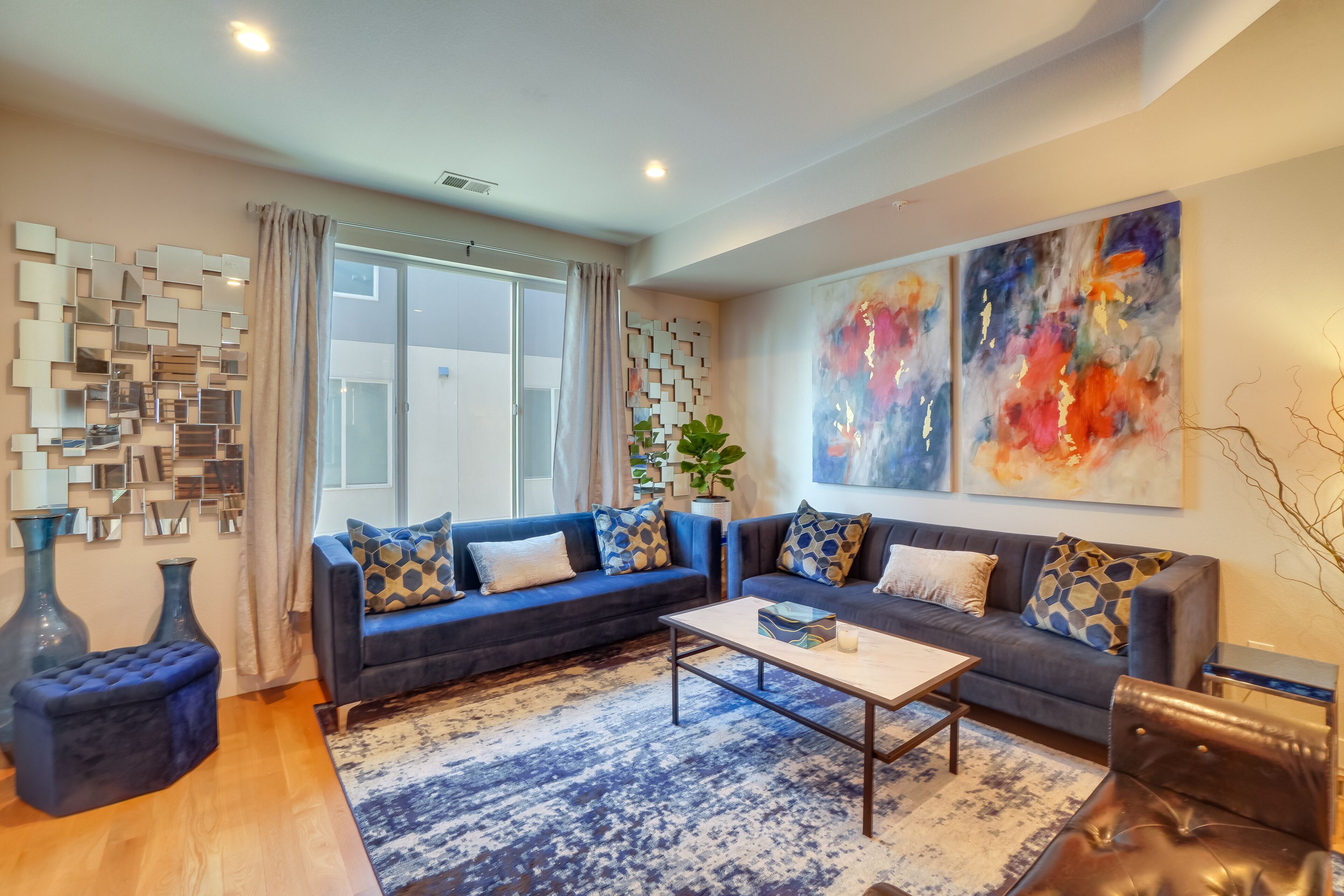 Luxe Denver Townhome w/ Rooftop Mountain View