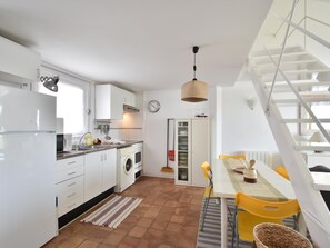 Dining - Apartament Gracia (Begur centre) (Begur)