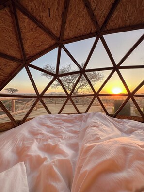 Chambre Quadruple Luxe | Coffres-forts dans les chambres, draps fournis