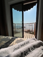 Ropa de cama hipoalergénica y minibar