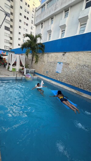 Outdoor pool - Hotel Toledo FL (Cartagena)