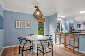 Dining - *Waikomo stream Villas in Poipu *AC unit #423 (Koloa)