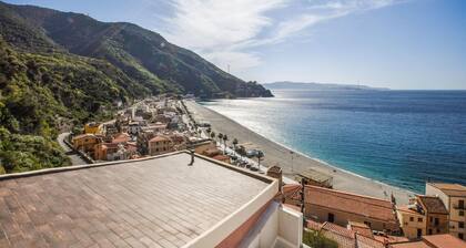 Wunderschönes Haus in Scilla mit WLAN