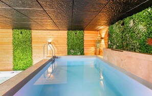 Indoor pool - 5 bedroom stunning home in Le Mesnil-Jourdain (Le Mesnil-Jourdain)