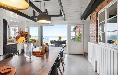 4 bedroom nice home in Hasle