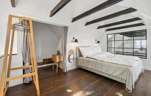 4 bedrooms, free WiFi