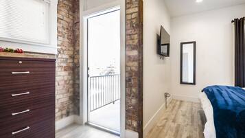 1 bedroom, desk, iron/ironing board, free WiFi