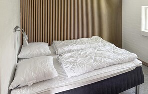 3 bedrooms, free WiFi - Gorgeous home in Hemmet with WiFi (Hemmet)