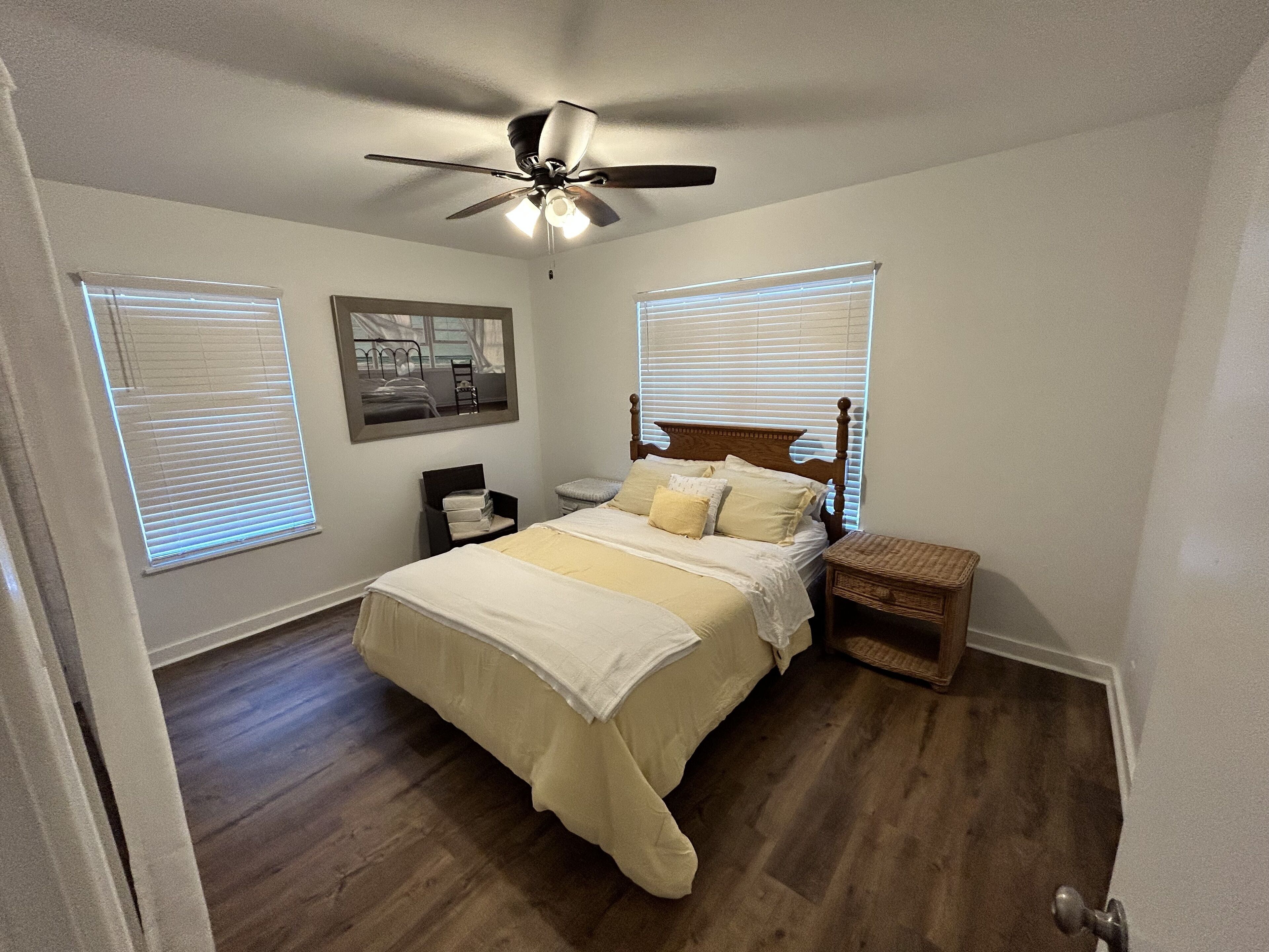 Dolphin Place | Spacious home/ backyard and centrally located | 3 Bed | 2 Bath |