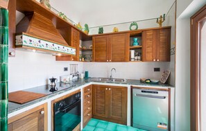 Refrigerador, horno, parrilla de estufa y lavavajillas 