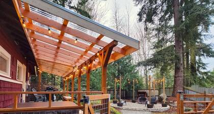 Cozy cabin on the Olympic Peninsula, W/ Hot Tub