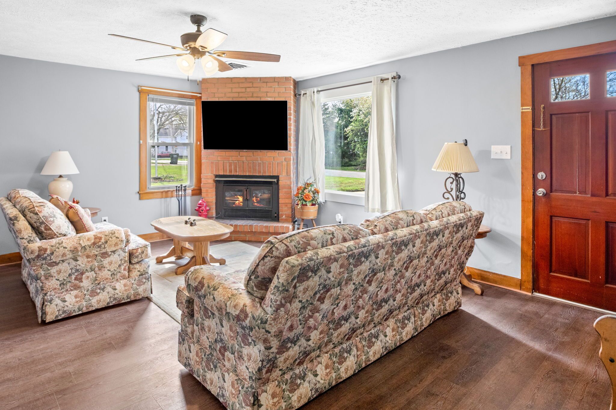 Joshuas Cozy Home Near Downtown