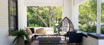 ✧Elmsgate✧ - A historic designer dream home w/ family friendly amenities , cozy porch&games near DT