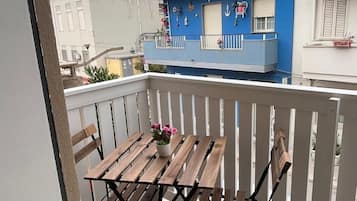 Phòng 4, 2 phòng ngủ, quang cảnh bãi biển | Bộ trải giường bằng vải Frette của Ý, bộ đồ giường cao cấp