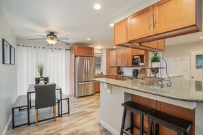 Fridge, oven, stovetop, dishwasher