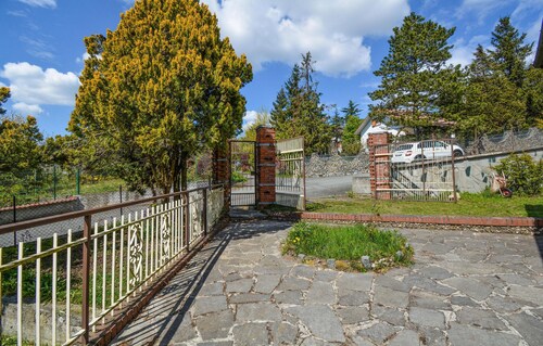 Nice home in Ponzone with WiFi