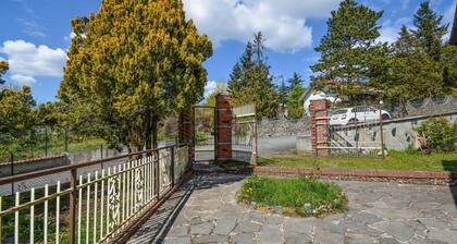 Nice home in Ponzone with WiFi