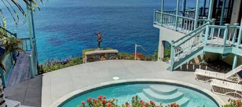 Water Cliff Villa Cruz Bay!