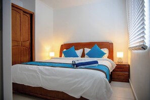 2 bedrooms, iron/ironing board, free WiFi, bed sheets