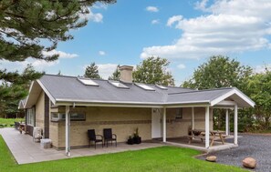 Exterior - Beautiful home in Blåvand with sauna (Blåvand)